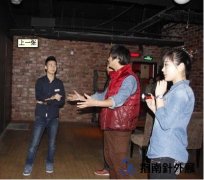 真人版“密室逃脱”火爆 成企业拓展训练新方式