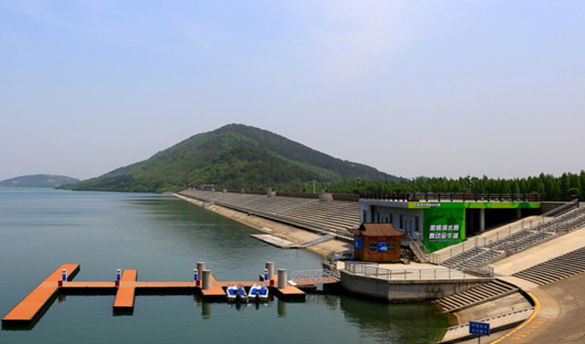 金牛湖水上皮划艇拓展基地
